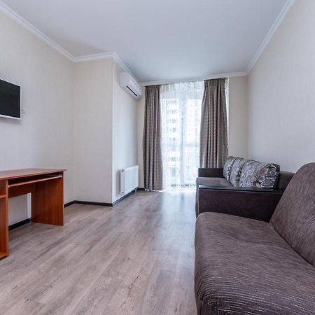 Flatrent Drahomanova 2A Lejlighed Kiev Eksteriør billede