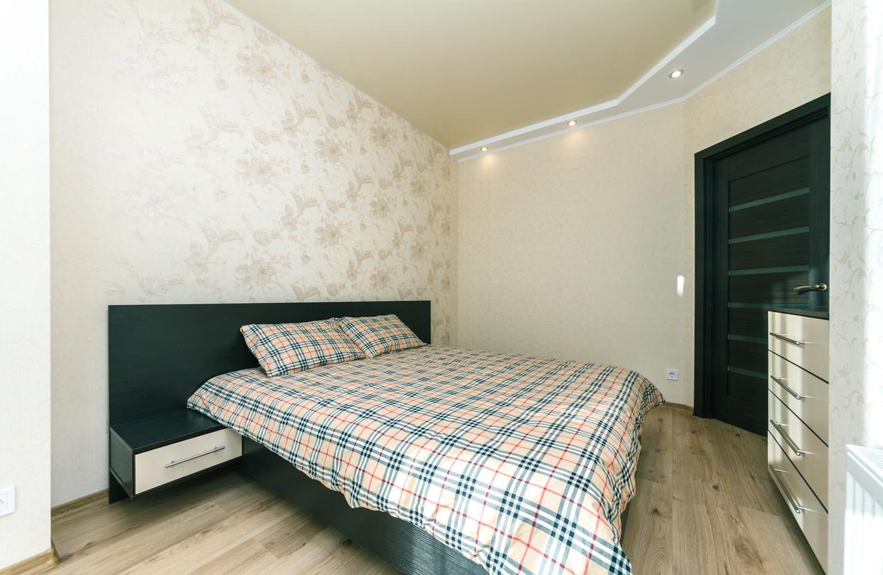Flatrent Drahomanova 2A Lejlighed Kiev Eksteriør billede