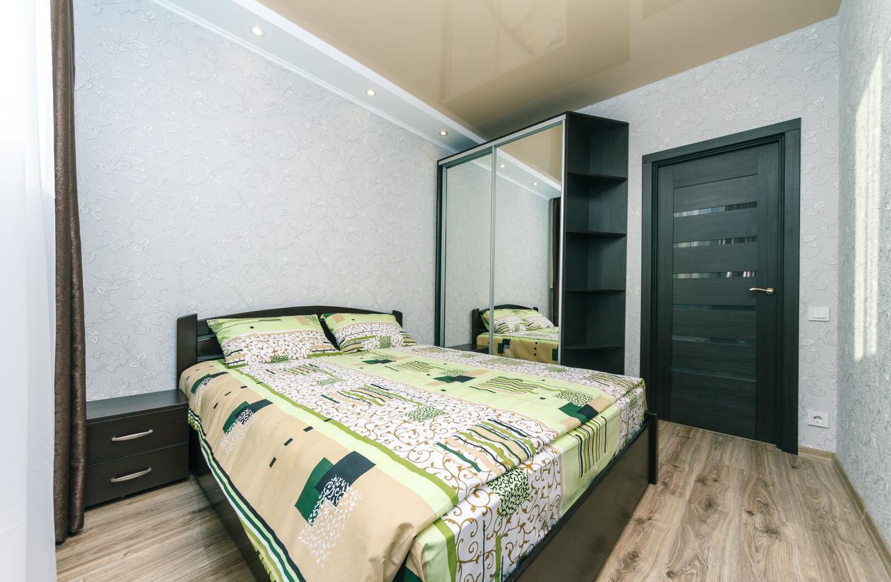 Flatrent Drahomanova 2A Lejlighed Kiev Eksteriør billede